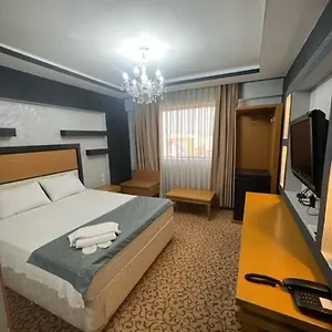 Otel ünaten, Gaziemir
